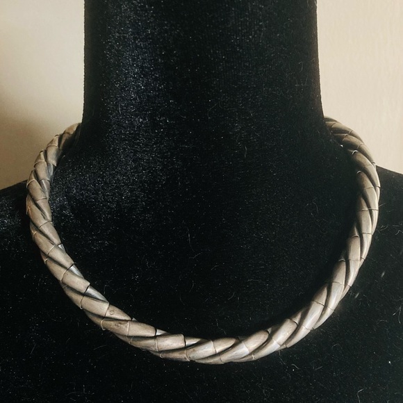 Sterling silver thick rope collar necklace.